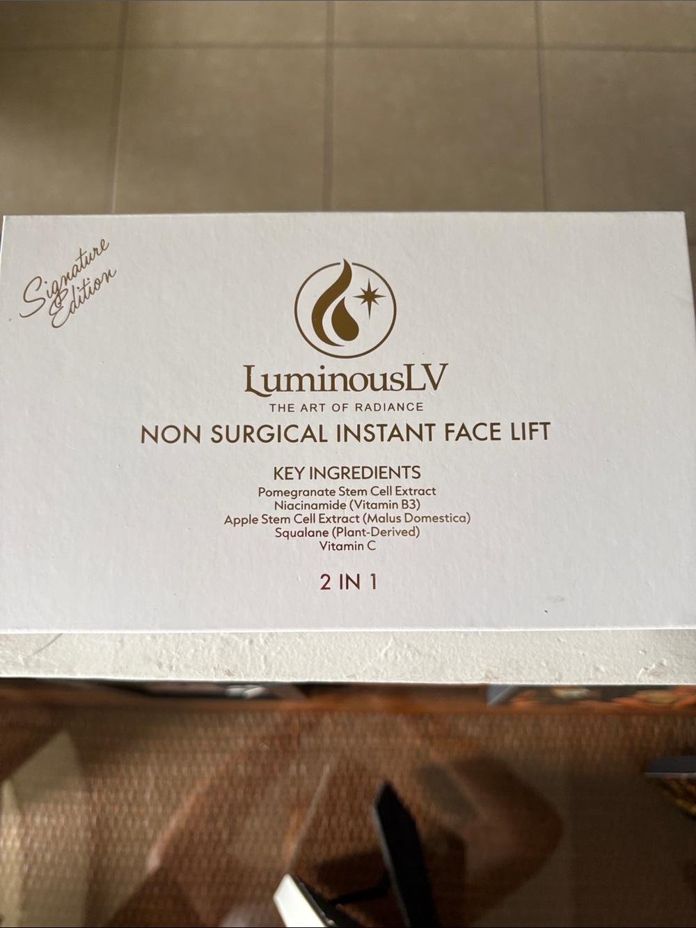 Non Surgical Instant Face Lift – White Packaging